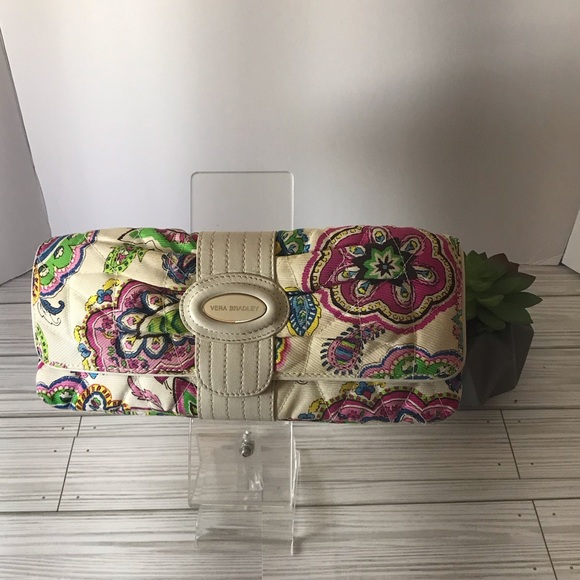 Cute colorful vera Bradley clutch - Picture 2 of 11